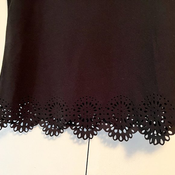 GUC! Loft Tank w/Scalloped Eyelet Hem - Black - Size Medium - Picture 2 of 3
